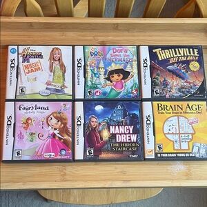 Nintendo DS Game Set - Pink, Blue, Yellow Covers